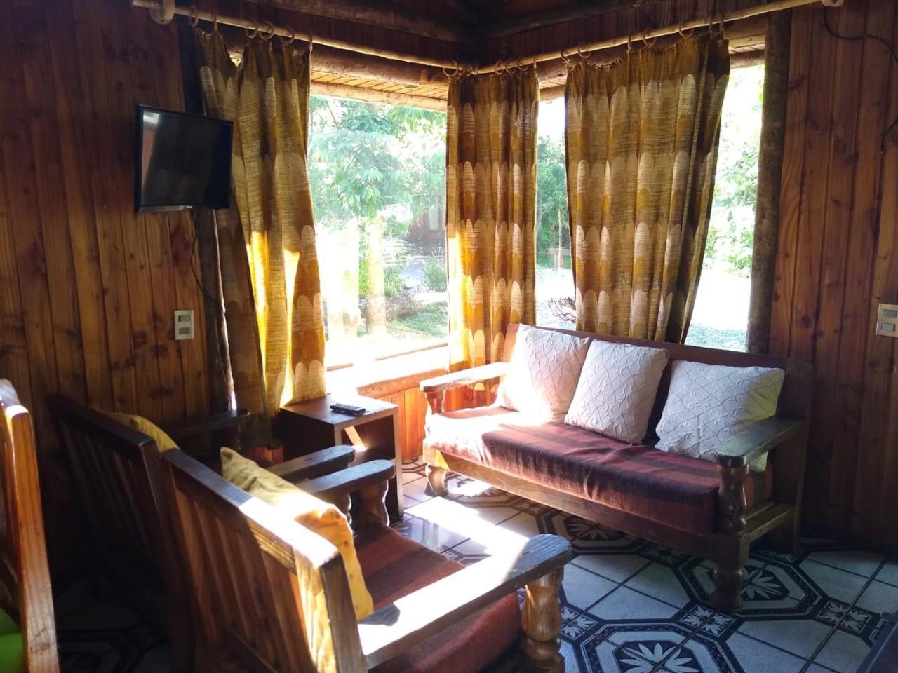 Cabanas Vacacionales Lefincul Pucon Bilik gambar